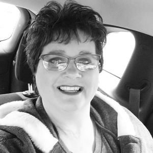 Meet your Posher, Leeann